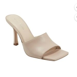 Marc Fisher Danria Light Natural Square Toe Mule Heels SZ 6.5, box included